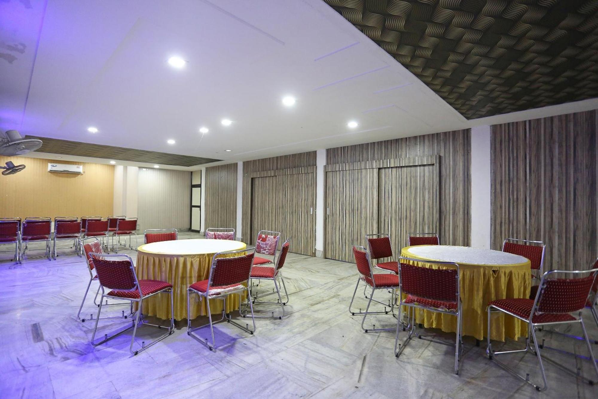 Hotel O Kanha Continental Agra  Buitenkant foto
